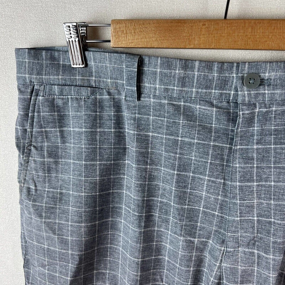 Nike Golf Shorts Mens Size 38 Gray White Plaid Tour Performance Athleisure - Picture 3 of 8